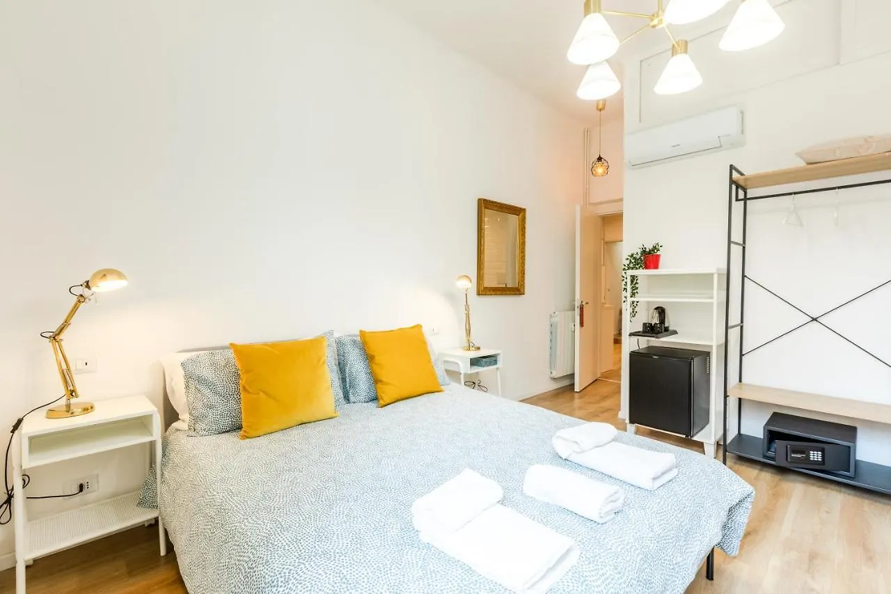 Rome Lux House Guest Rooms
